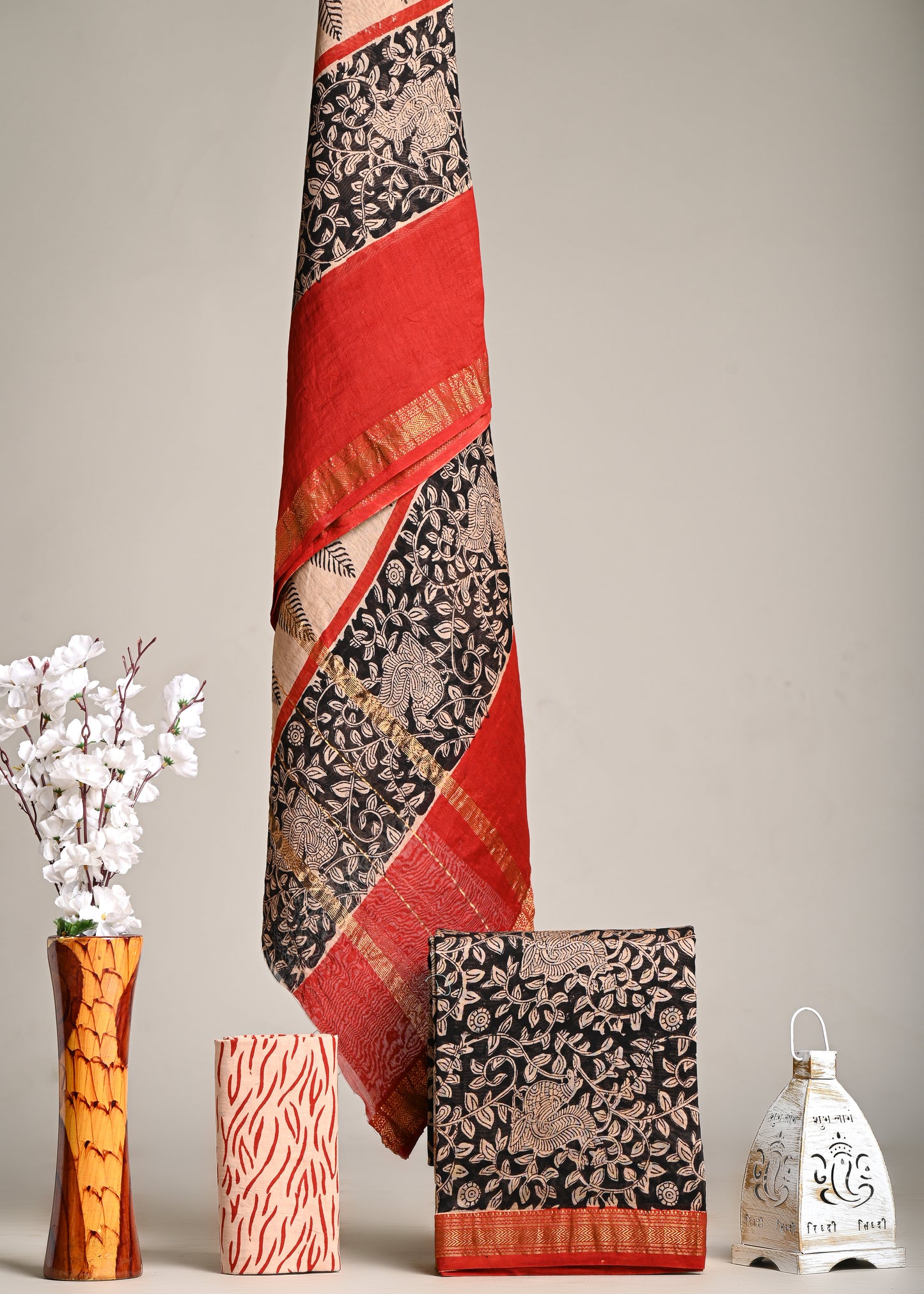 Bagru Handblock Printed Maheshwari Silk Suit with Red Zari Border – Black Floral Elegance