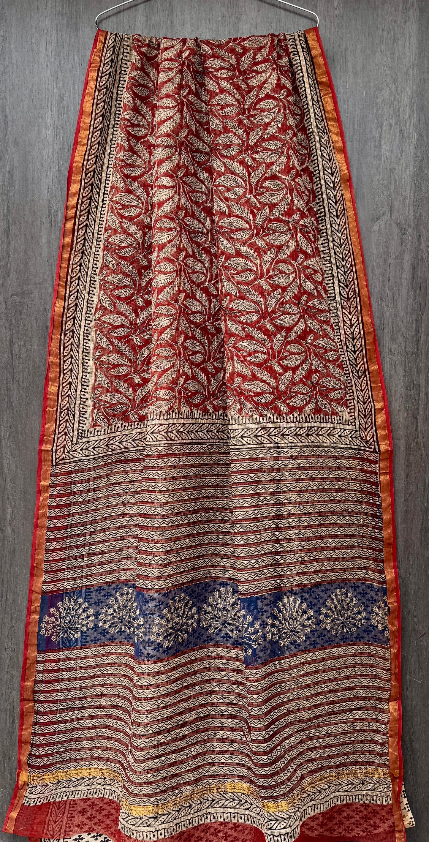 “Rakt Pushpa” – Bagru Handblock Kota Doria Saree