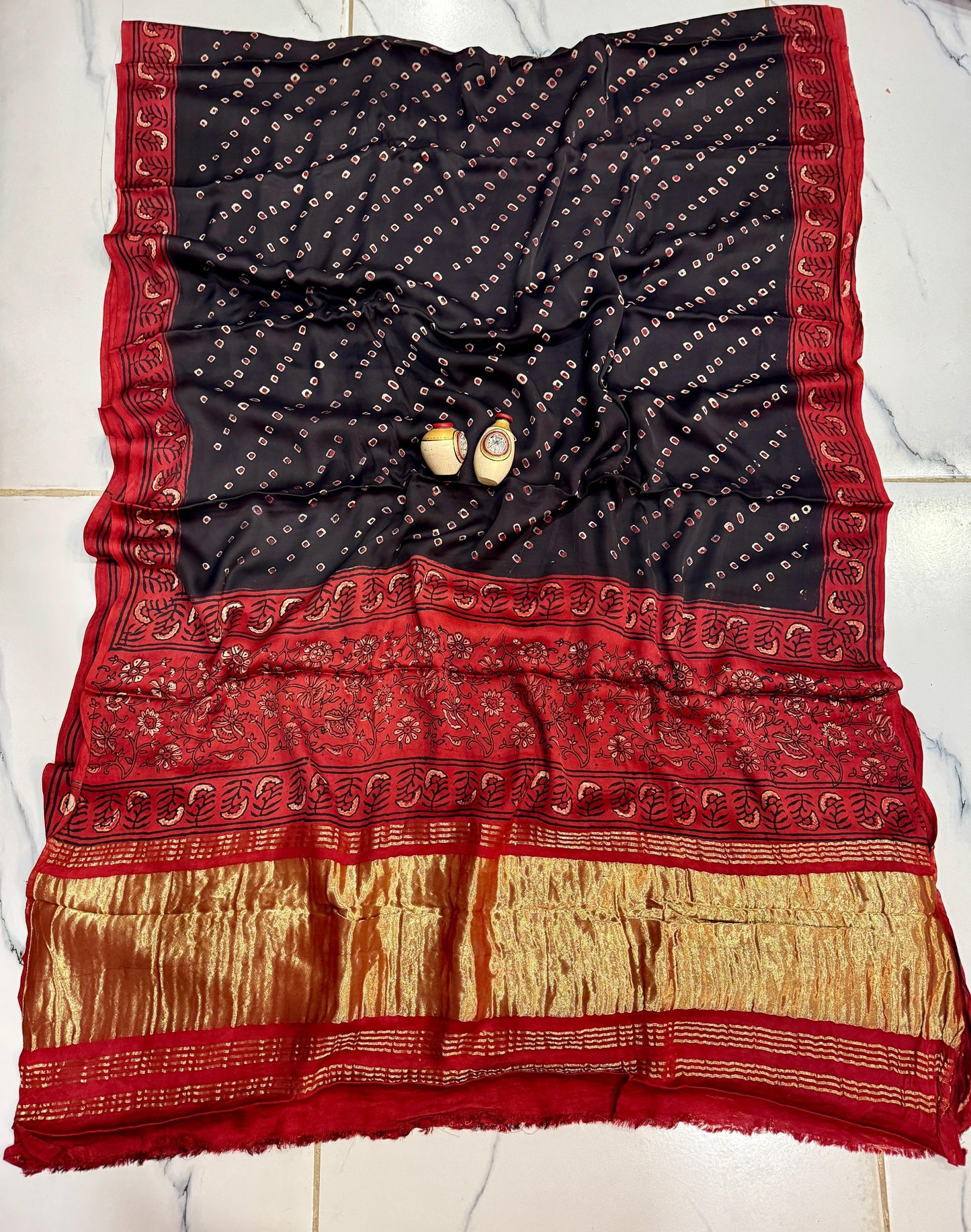 “Heer – Elegant Dotted Ajrakh Saree with Floral Border & Tissue Finish”