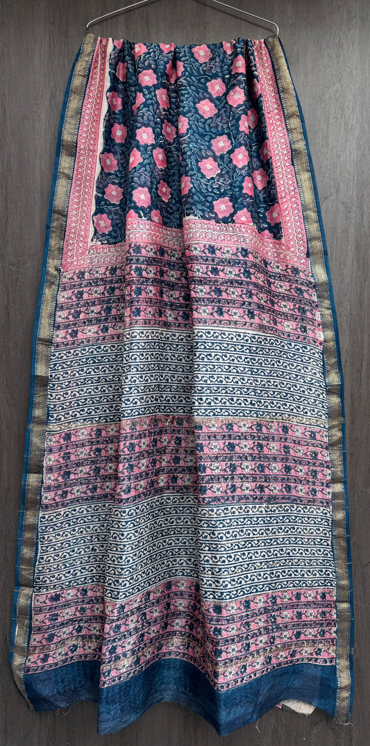 “Gulaabi Saaz – Blockprint Maheshwari Silk”