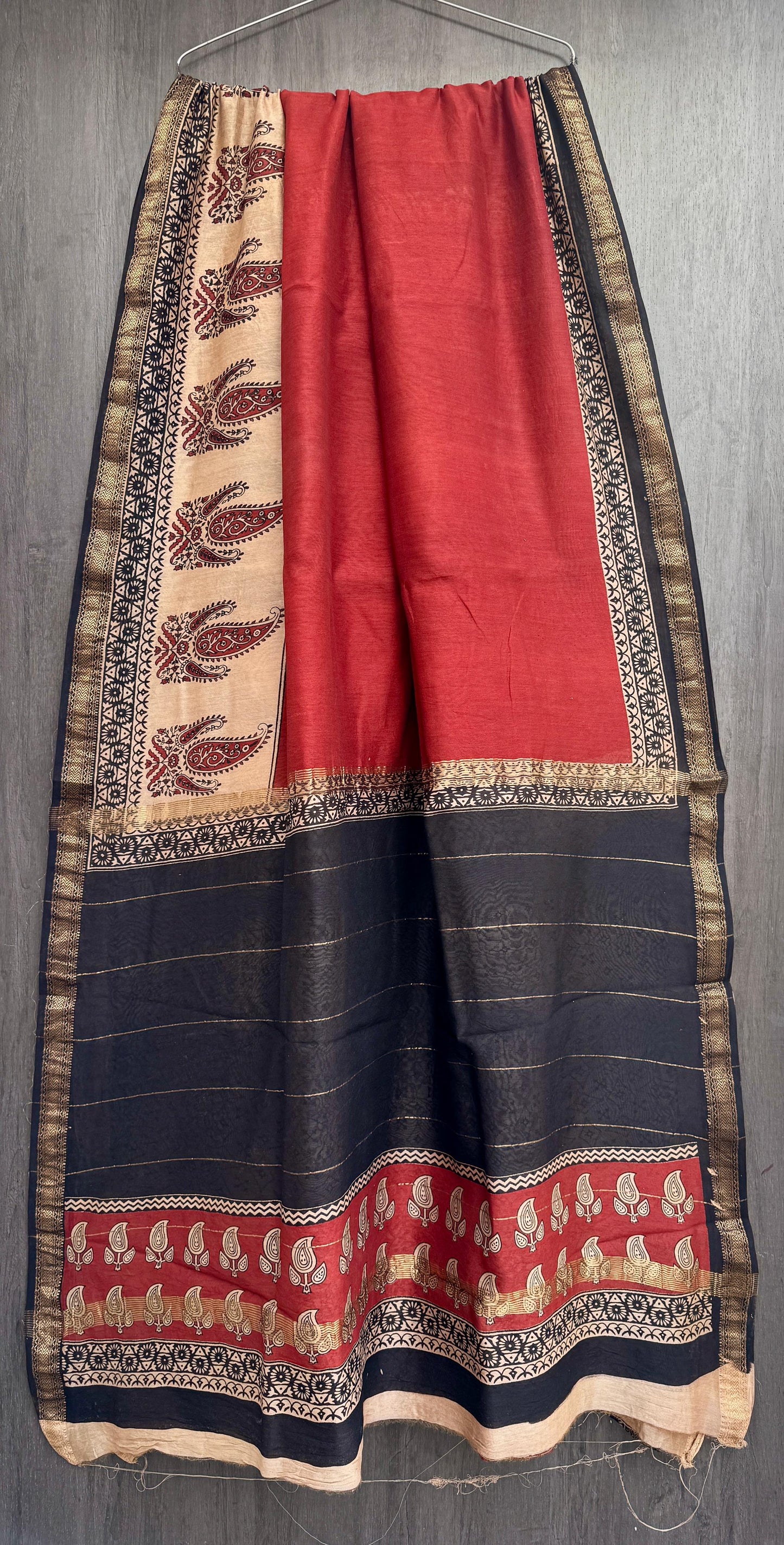 Laalshyam – A Timeless Silk Blend Saree